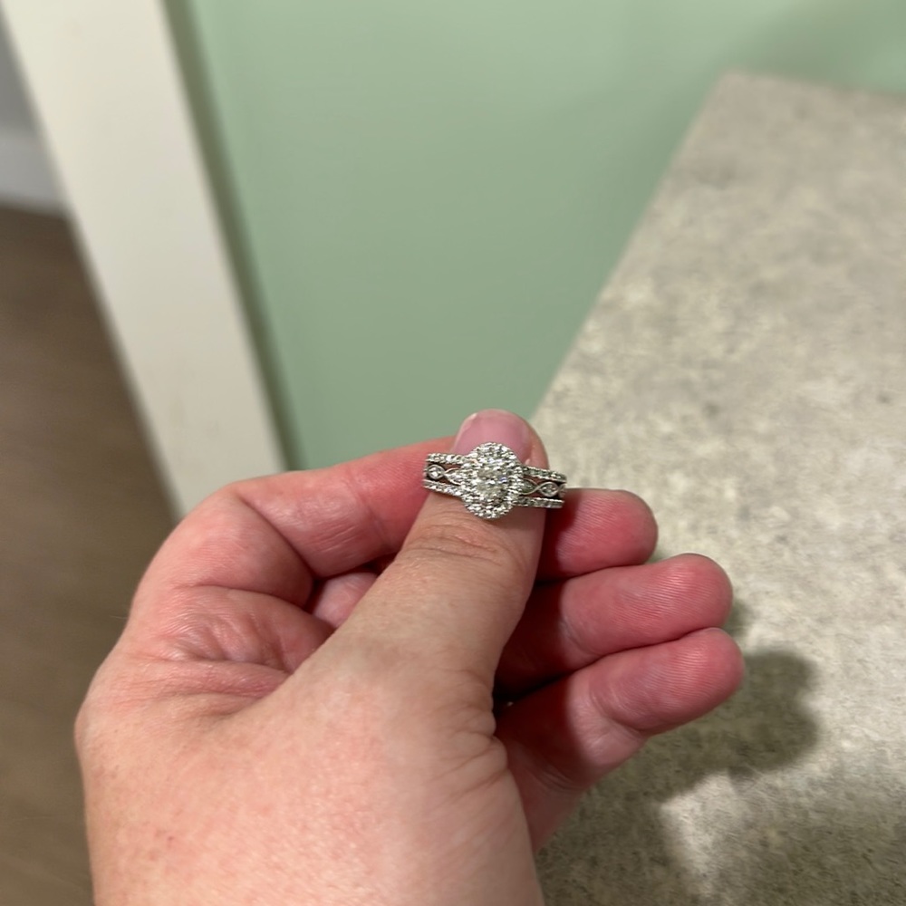 Neil Lane engagement ring 14k gold